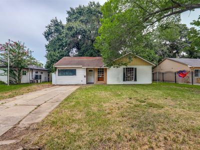 15709 Bow Ln