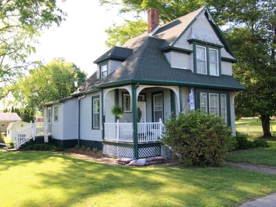 406 S Main St