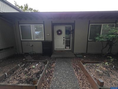 1223 Karen Way NW