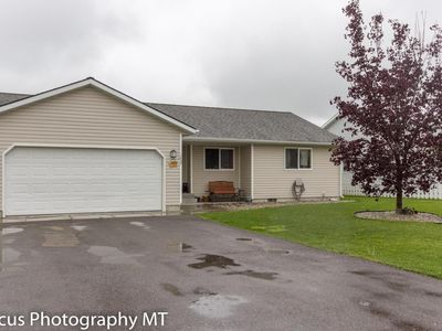 1047 Jessica Ct
