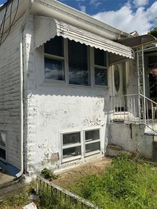1639 E 55th Street