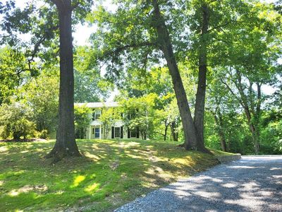 15 Blue Jay Drive