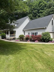 831 W Pine Grove Rd