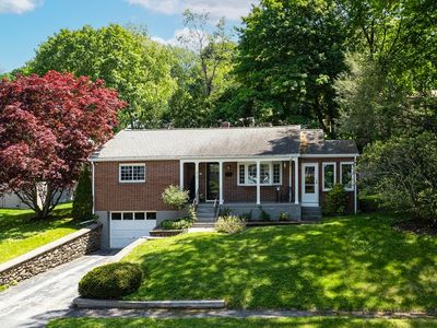 45 Pine Tree Dr