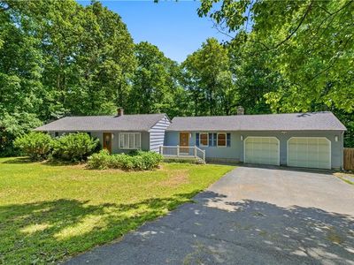 584 Hartford Pike