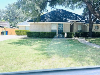 907 Red Oak Dr