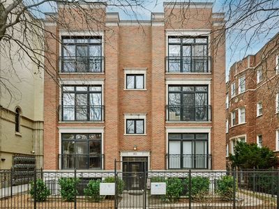 5021 N Kenmore Ave APT 1N