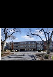 1141 Leavitt Ave APT 115