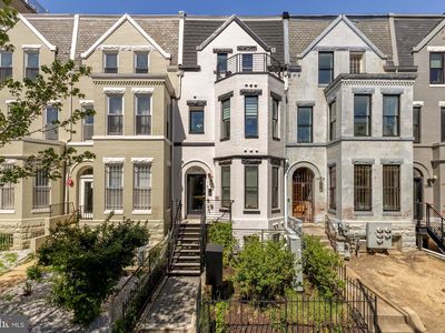 2556 University Pl NW #302
