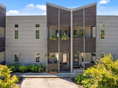 621 Hamilton Ave