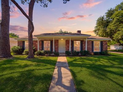 9231 Tooley Dr