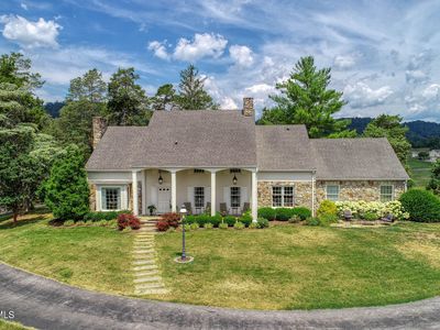 101 Cedar Knoll Ln
