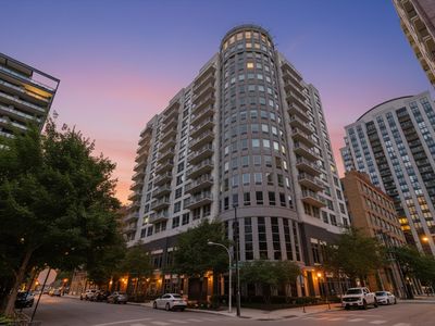 421 W Huron St APT 1009