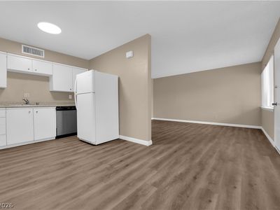 350 E Desert Inn Rd Unit E201
