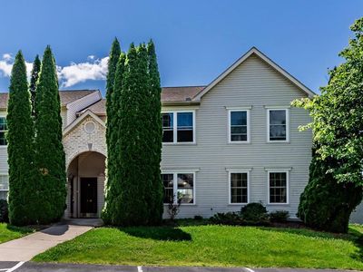 128 Hiddenwood Dr