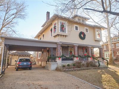 305 W Jefferson St