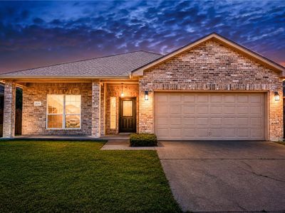 2529 Windrose Dr