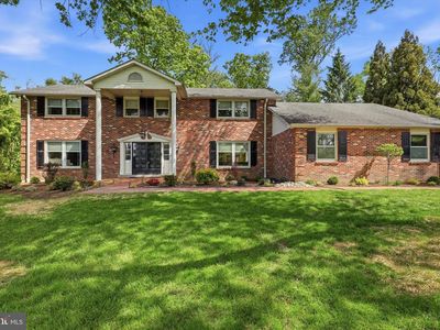 836 Tennis Ave