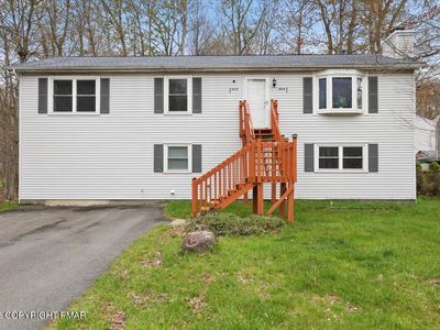8435 Bear Trail Dr