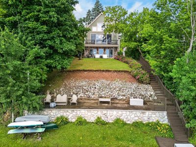 N7415 Lake Terrace DRIVE