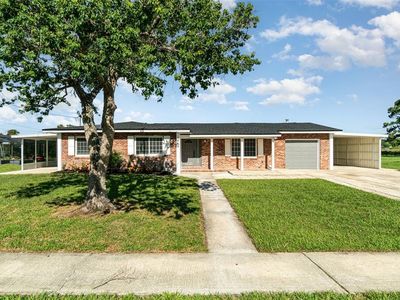 1216 W Wellington Dr