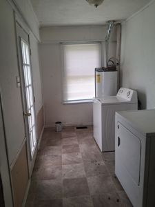 157 Gillette Ave