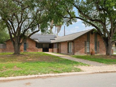 400 W Iris Ave