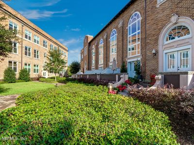 2525 COLLEGE Street #2102