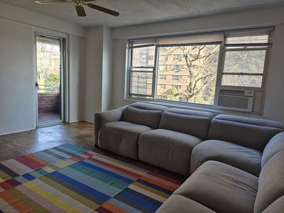 575 Grand St #F104