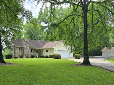 85 Boone Dr