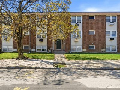 29 Woodbine St APT 11