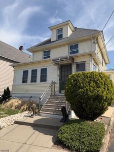 305 Leland Ave