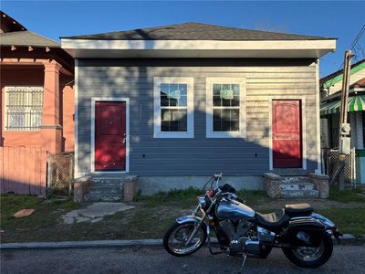 1631 Frenchmen St