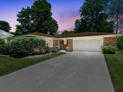 53190 Oakton Dr