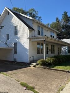 124 S Main Ave