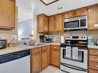 7640 NW 18th St #101