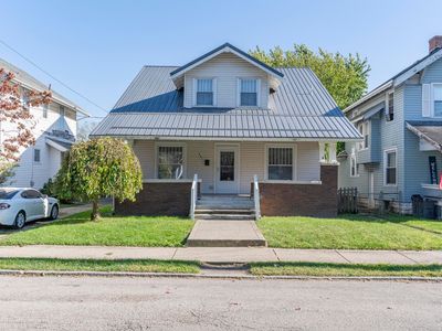 441 Broadway St