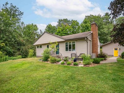 1295 Gault Rd