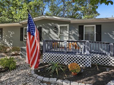 38 Kings Ln