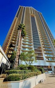 145 W Harmon Ave #1105