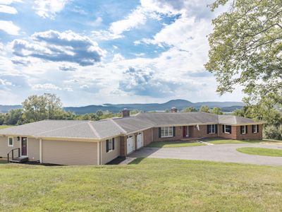 282 Gray Fox Ln