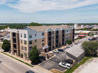 623 W Walnut Street Unit 301
