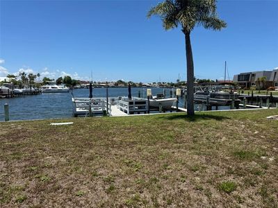 1000 APOLLO BEACH BOULEVARD #204