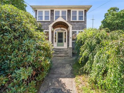 84 Alden Ave