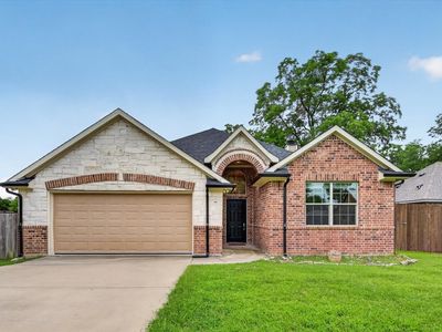1004 E Main St