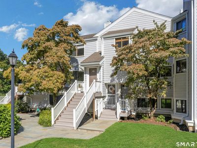 147 Rowayton Woods Drive #147