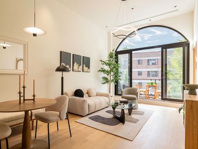 100 Scholes St #3A