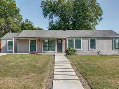 211 BEVERLY DR