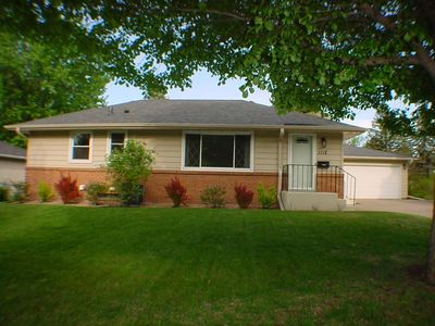 1112 Queens Ln