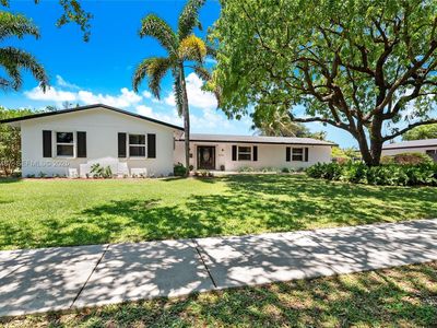 Property at 15700 SW 87th Ave, Palmetto Bay, FL